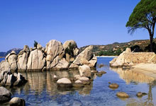 开云APP-英伦绿茵罗宾汉对决天空之城！米堡VS斯托克城：铁锤与飞梭的荣耀之战