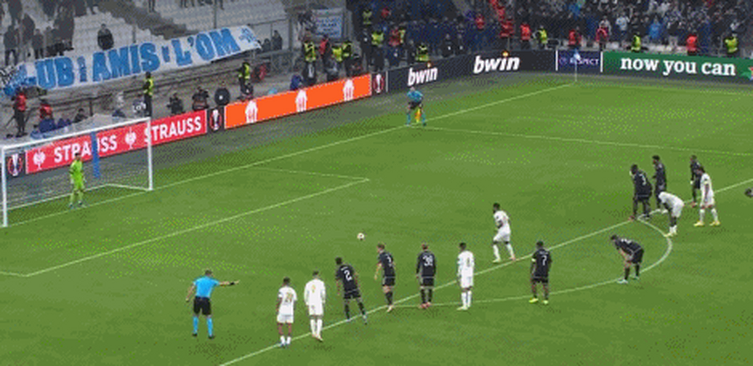 开云下载-包含阿贾克斯力克马赛，锁定下一轮晋级的词条