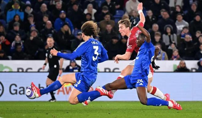 开云体育app-惊天逆转！里尔险胜对手，演绎绝境逢生的简单介绍