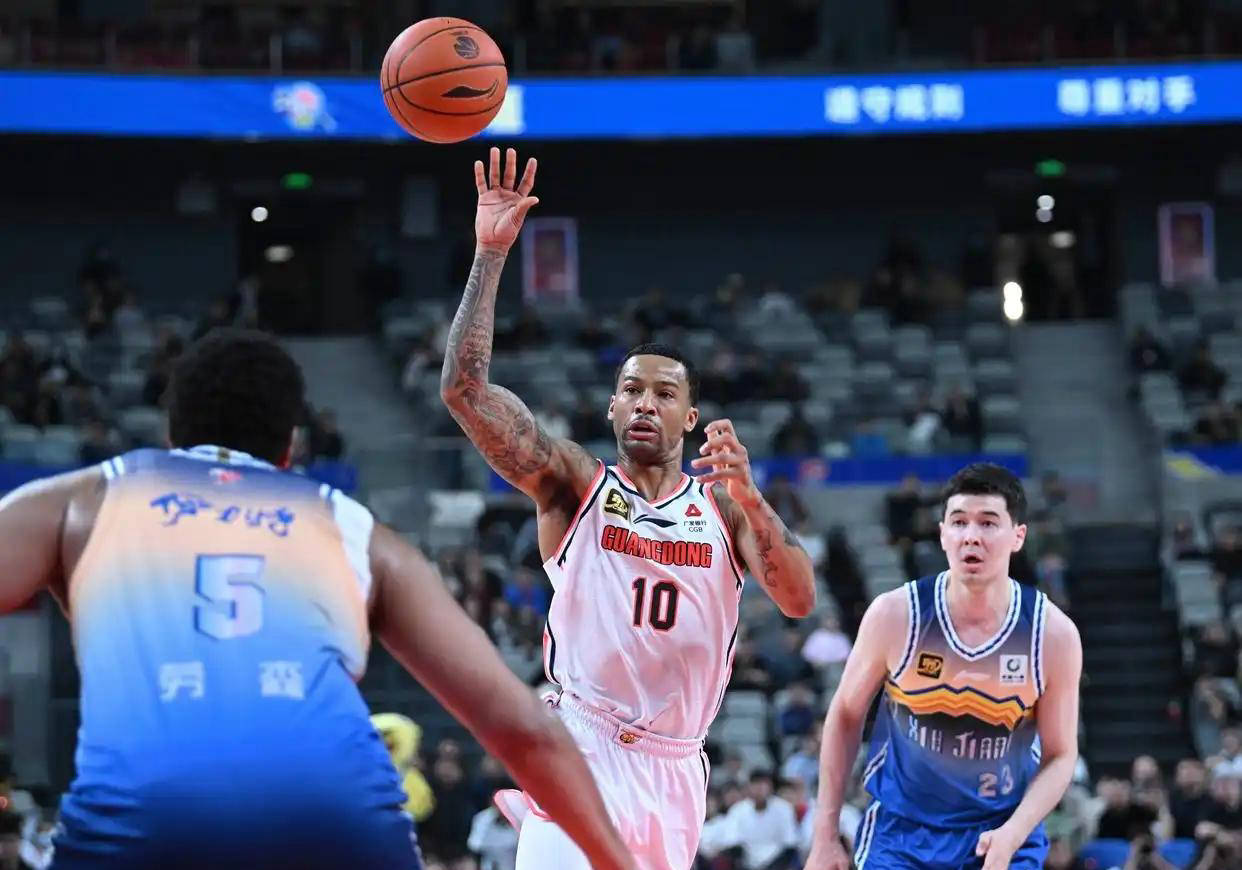 开云下载-包含球员个人表现获赞，壮硕独特技能的词条