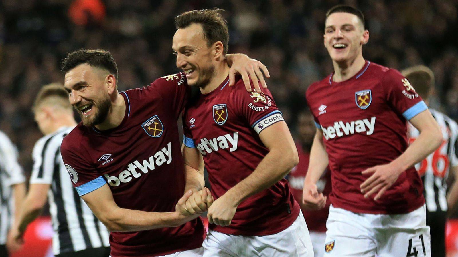 包含西汉姆联期待主场大捷,斯旺西挑战不容小觑的词条 包含西汉姆联期待主场大捷,斯旺西挑战不容小觑的词条