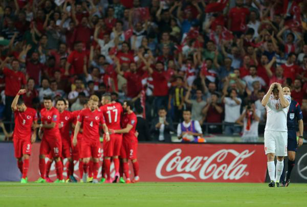 欧洲杯预选赛次回合比赛紧张打响 欧洲杯预选赛次回合比赛紧张打响