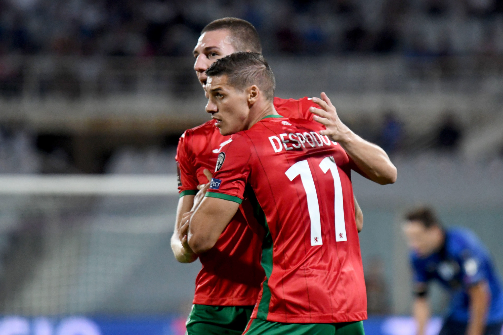 包含保加利亚队在预选赛中遭遇连败，形势难以预料的词条