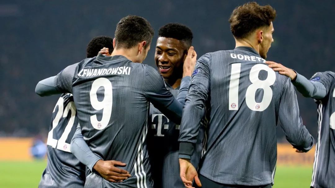 拜仁慕尼黑逆转阿贾克斯,莱万梅开二度的简单介绍 拜仁慕尼黑逆转阿贾克斯,莱万梅开二度的简单介绍