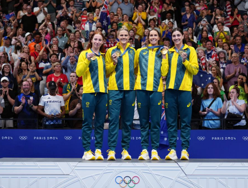 开云体育中国-关于澳大利亚游泳选手创造新纪录夺冠的信息