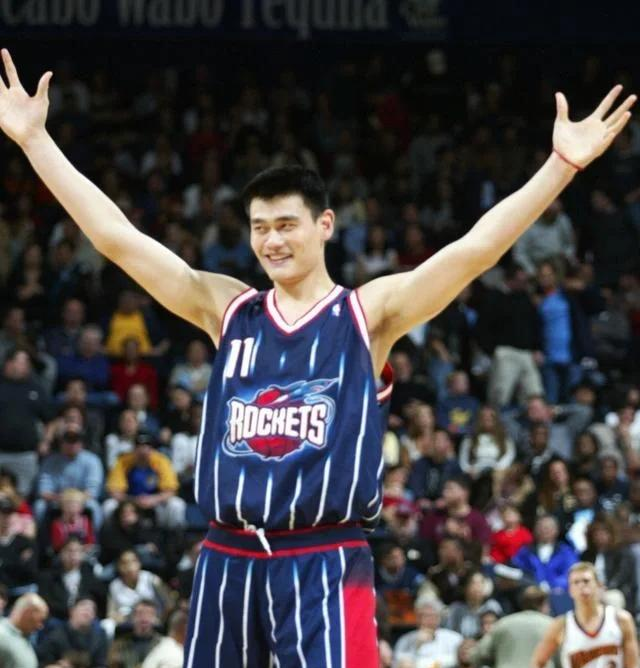 传奇球星再度崭露头角,完美诠释篮球精神的简单介绍 传奇球星再度崭露头角,完美诠释篮球精神的简单介绍