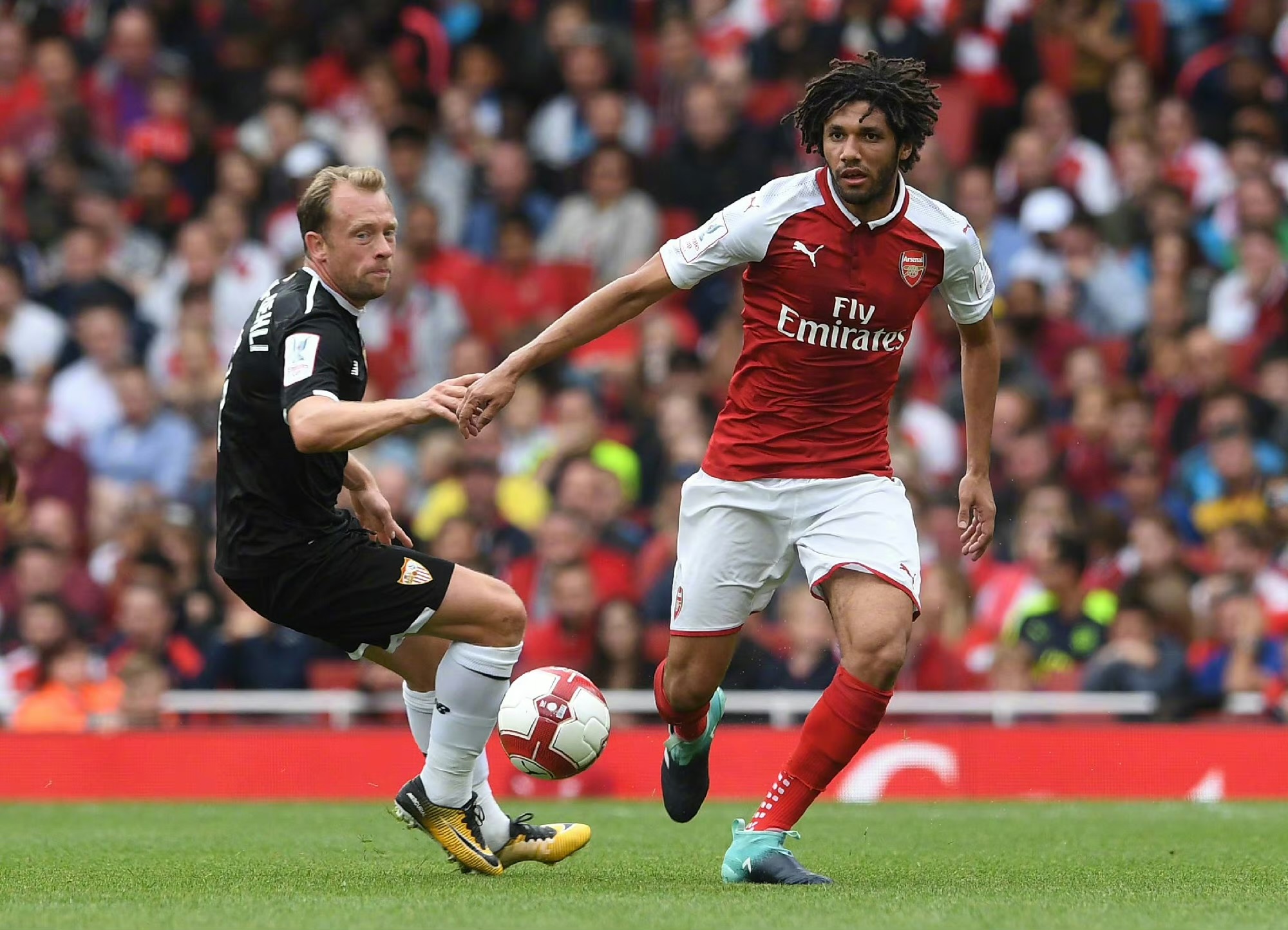 阿联酋球队惊艳表现，成功晋级下一阶段