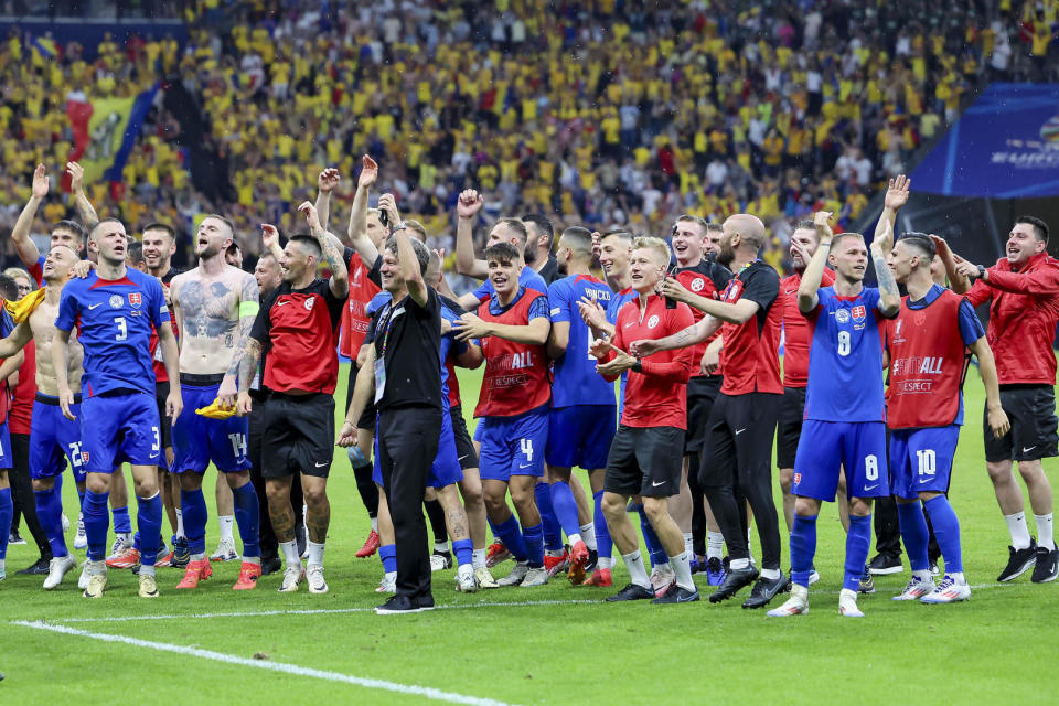 比利时队史首次杀入欧洲杯决赛