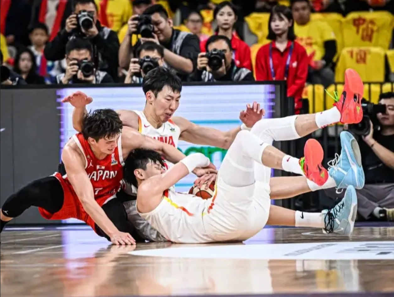 中国男篮联赛再掀一场惊心动魄对抗