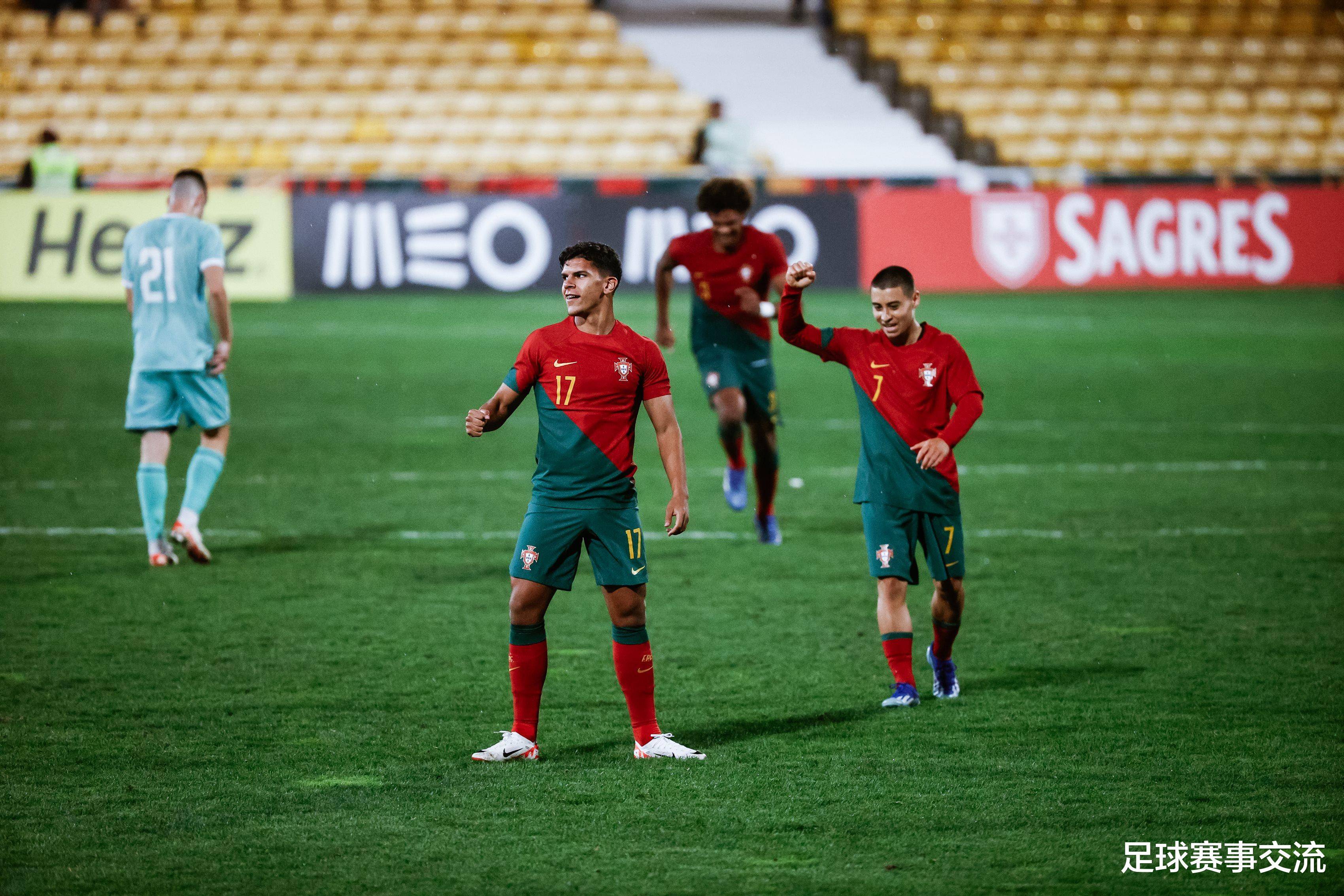 关于意大利队士气高涨,备战东道主的强大挑战的信息 关于意大利队士气高涨,备战东道主的强大挑战的信息