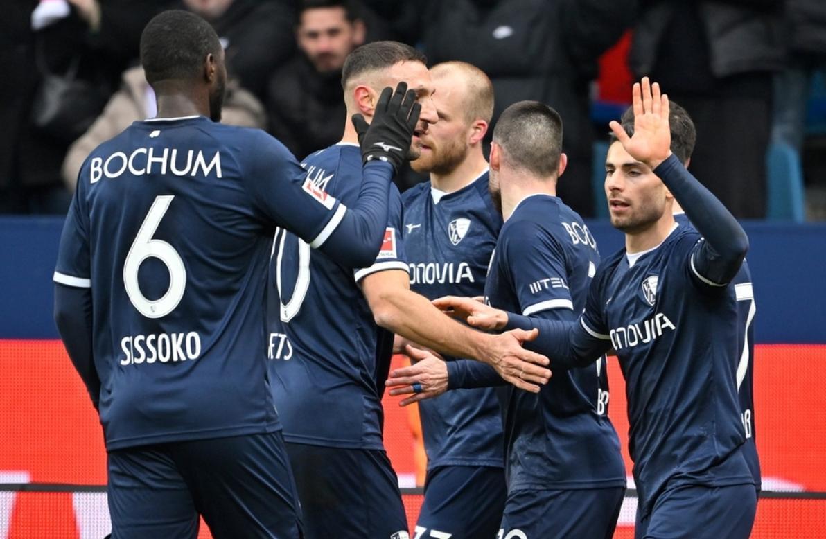 开云体育官方网站-意大利遭遇法国队击败，德甲局势紧张