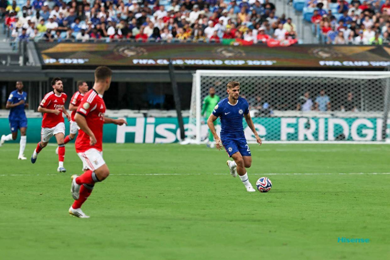 关于切尔西球员因伤缺席关键比赛，球队备战受阻的信息