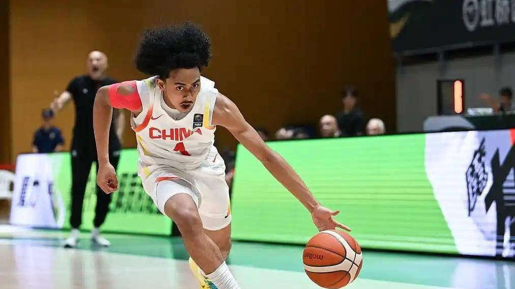 斯洛文尼亚队实现客场逆袭，获得宝贵三分