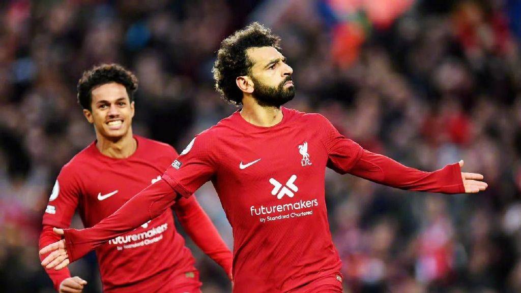 包含利物浦逆转埃弗顿，英超双红打破僵局，红军能力再次得到证明的词条