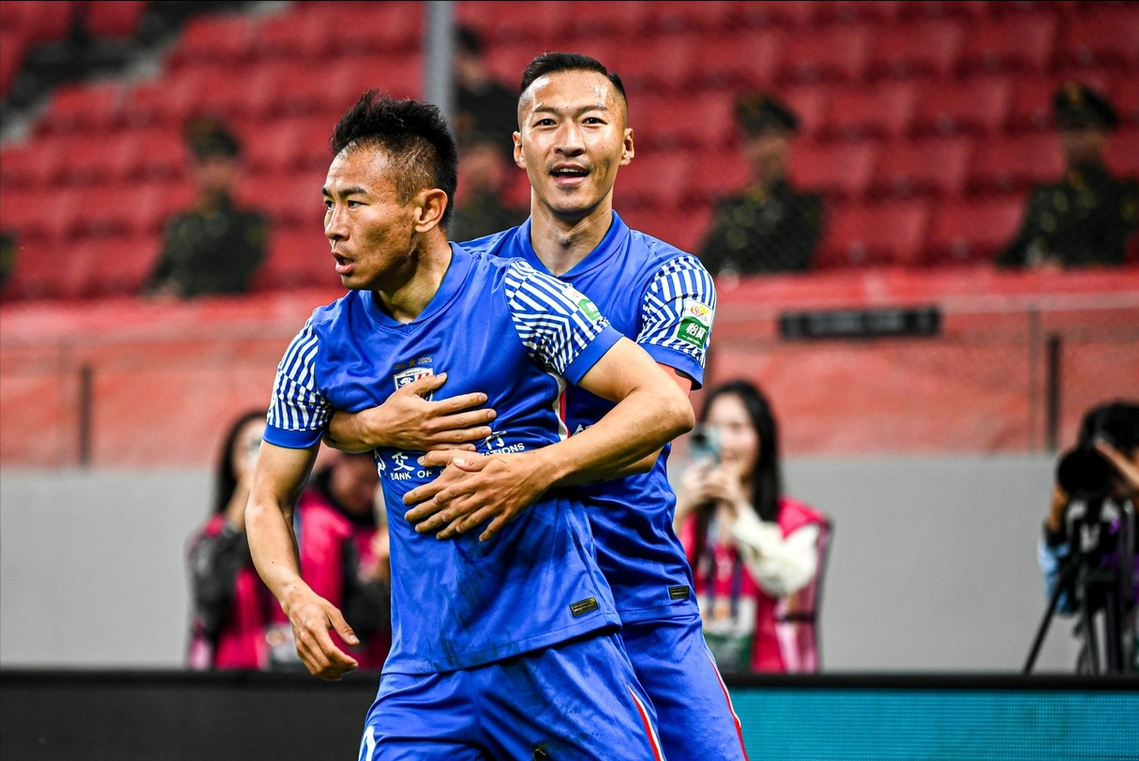 关于汉军男子足球队展现实力，战胜对手取得胜利的信息