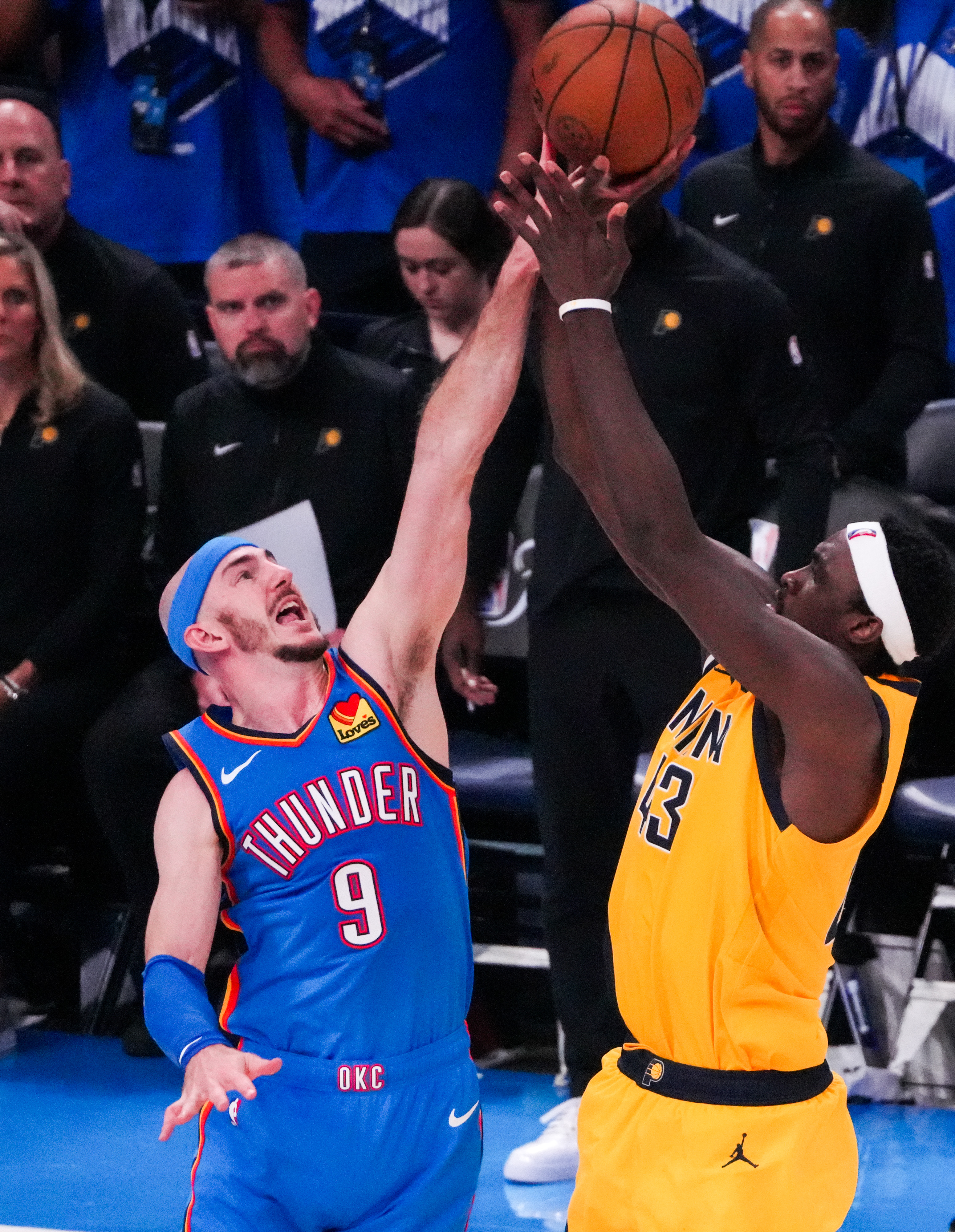 热火主场击败雷霆,取得连胜 热火主场击败雷霆,取得连胜