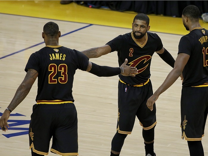 包含比分分析迎来宿敌之战，恩怨再续的词条