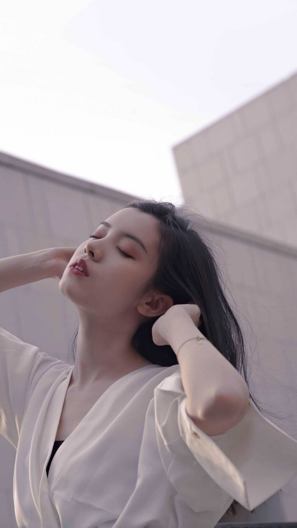 当约基奇拆解防线之时,骑士正用另一种方式完胜雄鹿