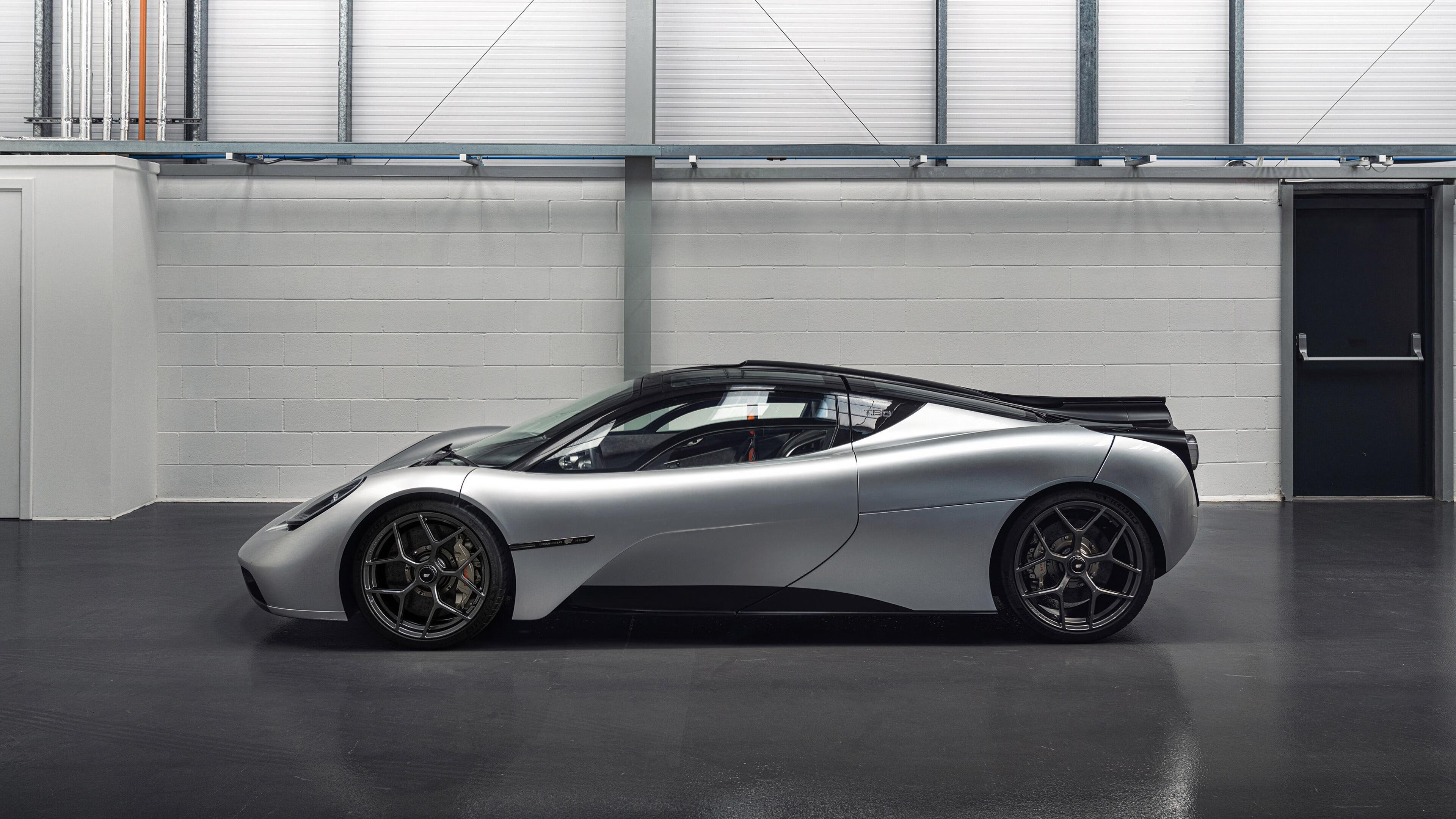 跨界烽火,西甲国家德比精神点燃篮球场,山西队狂胜独行侠创奇迹