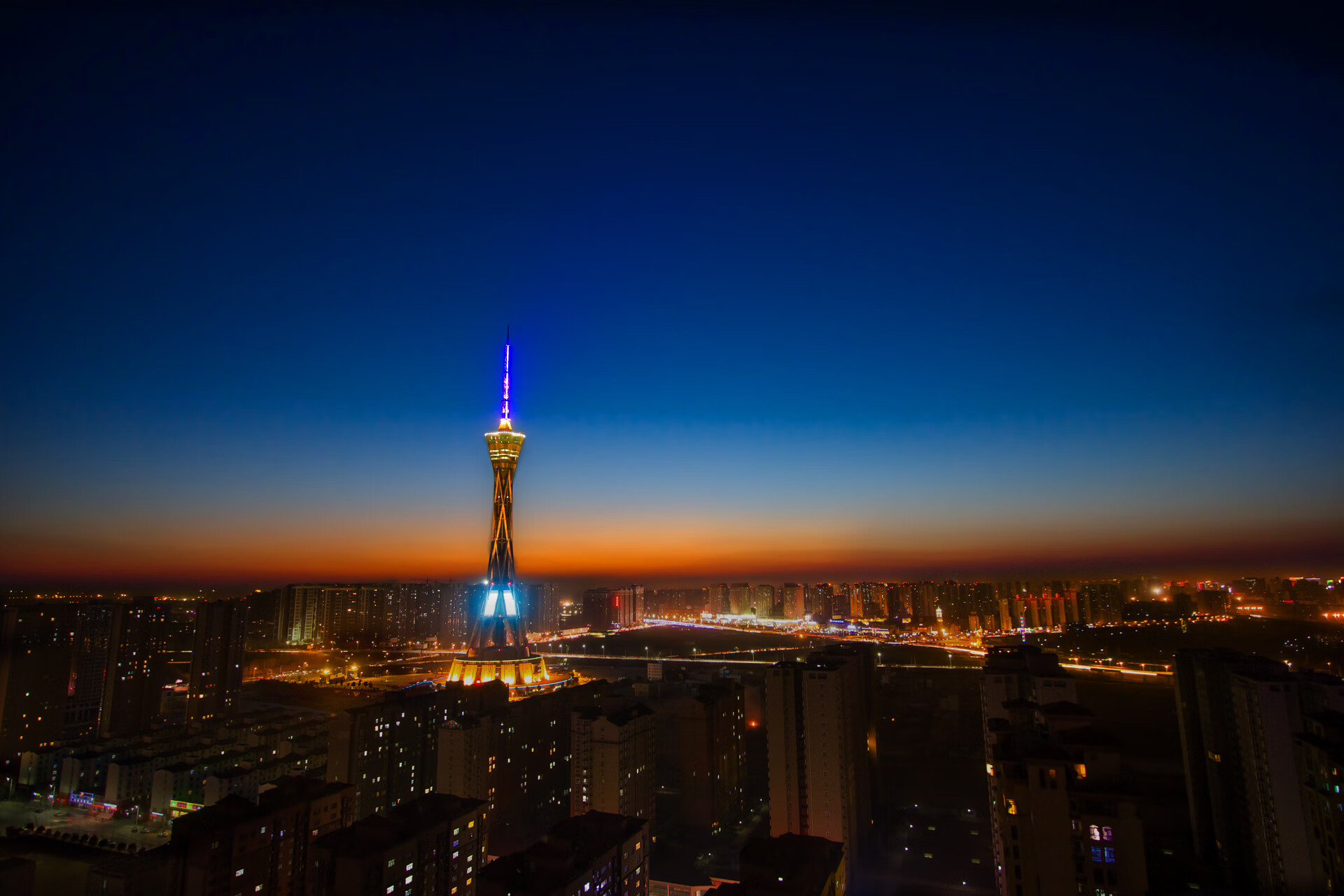 挪威全面压制拜仁，黄喜灿成为关键先生，一场战术与意志的完美风暴