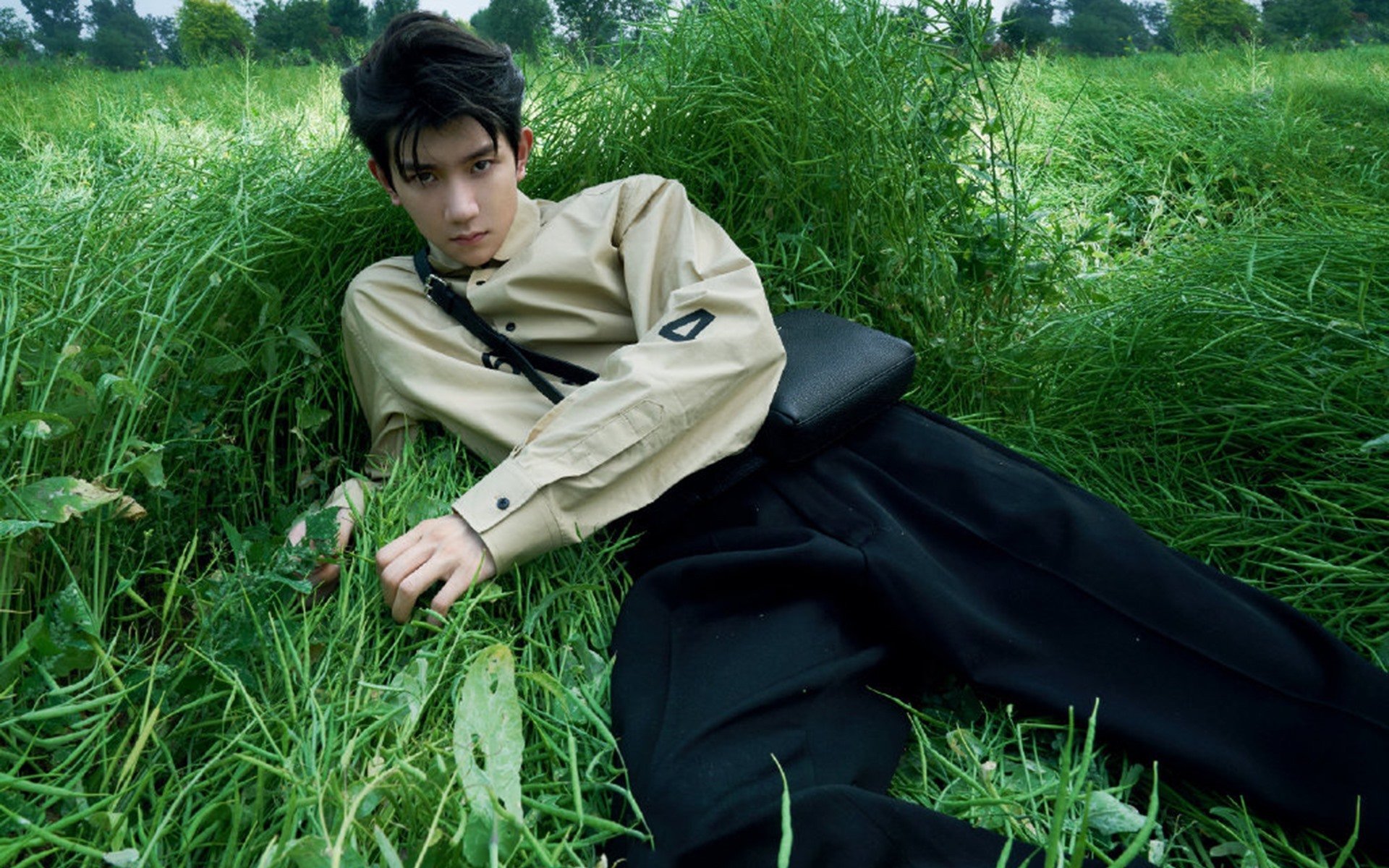 开云体育登录-哨响与射门，当东决正酣，C罗让远方战场提前归于寂静